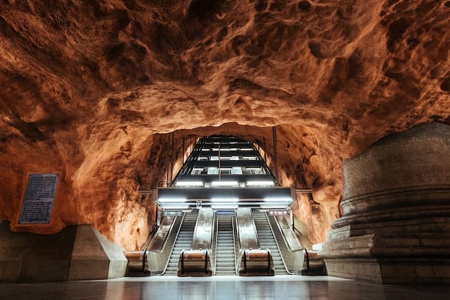 Podzemna postaja Rådhuset, na modri liniji v Stockholmu.