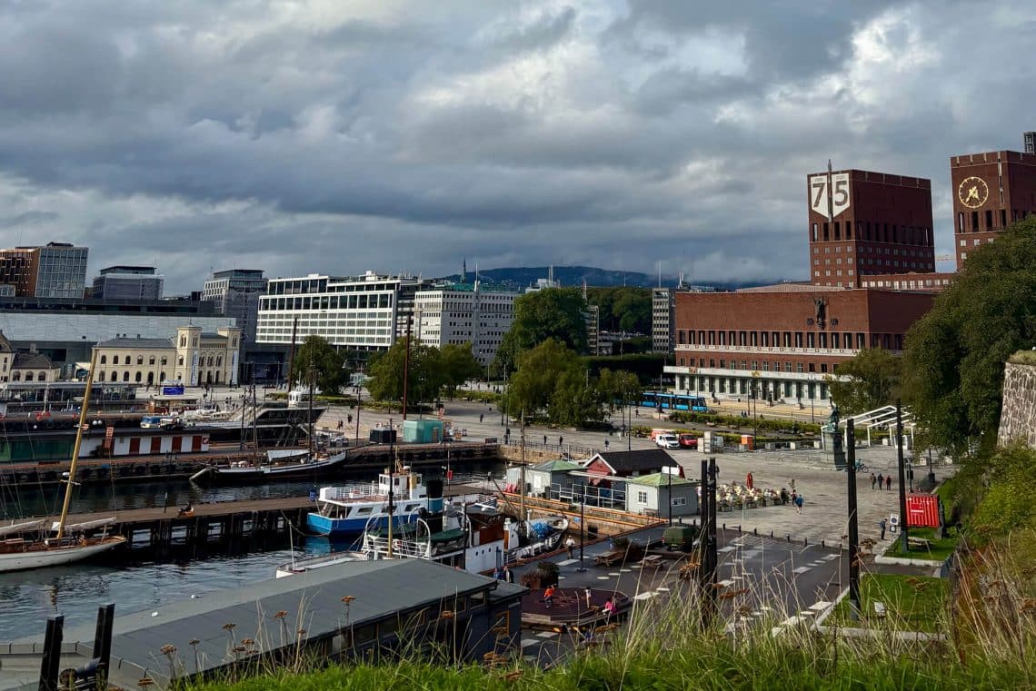 Pogled na Oslo z bližnje trdnjave